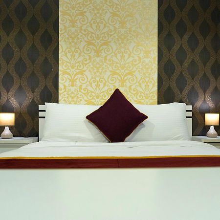 Golden Dahlia Fintas Aparthotel Kuwait City ภายนอก รูปภาพ