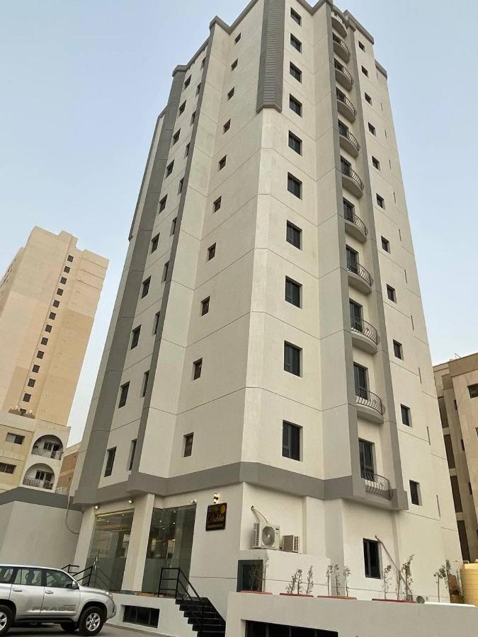 Golden Dahlia Fintas Aparthotel Kuwait City ภายนอก รูปภาพ
