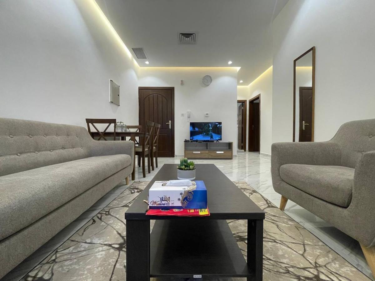 Golden Dahlia Fintas Aparthotel Kuwait City ภายนอก รูปภาพ