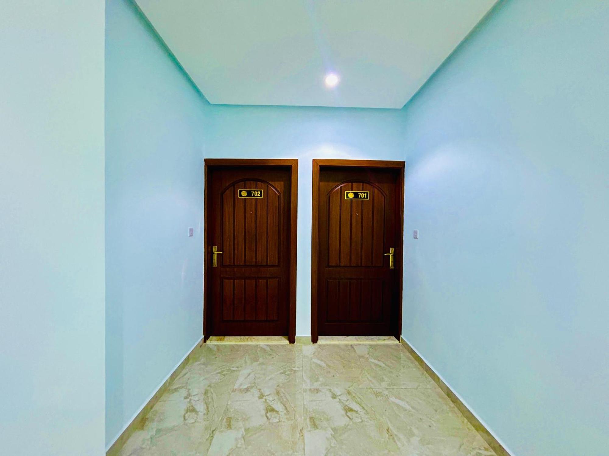 Golden Dahlia Fintas Aparthotel Kuwait City ภายนอก รูปภาพ