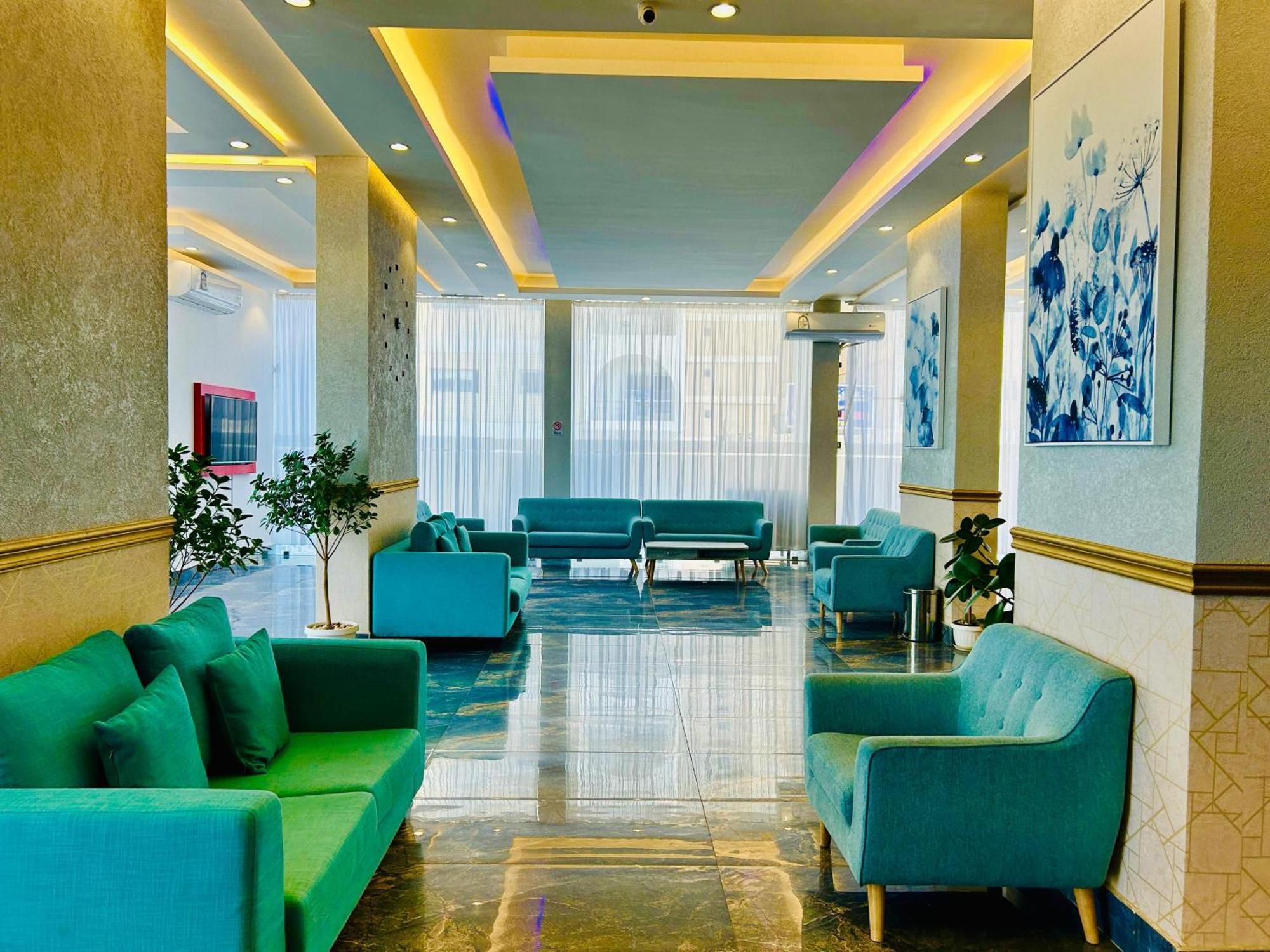 Golden Dahlia Fintas Aparthotel Kuwait City ภายนอก รูปภาพ