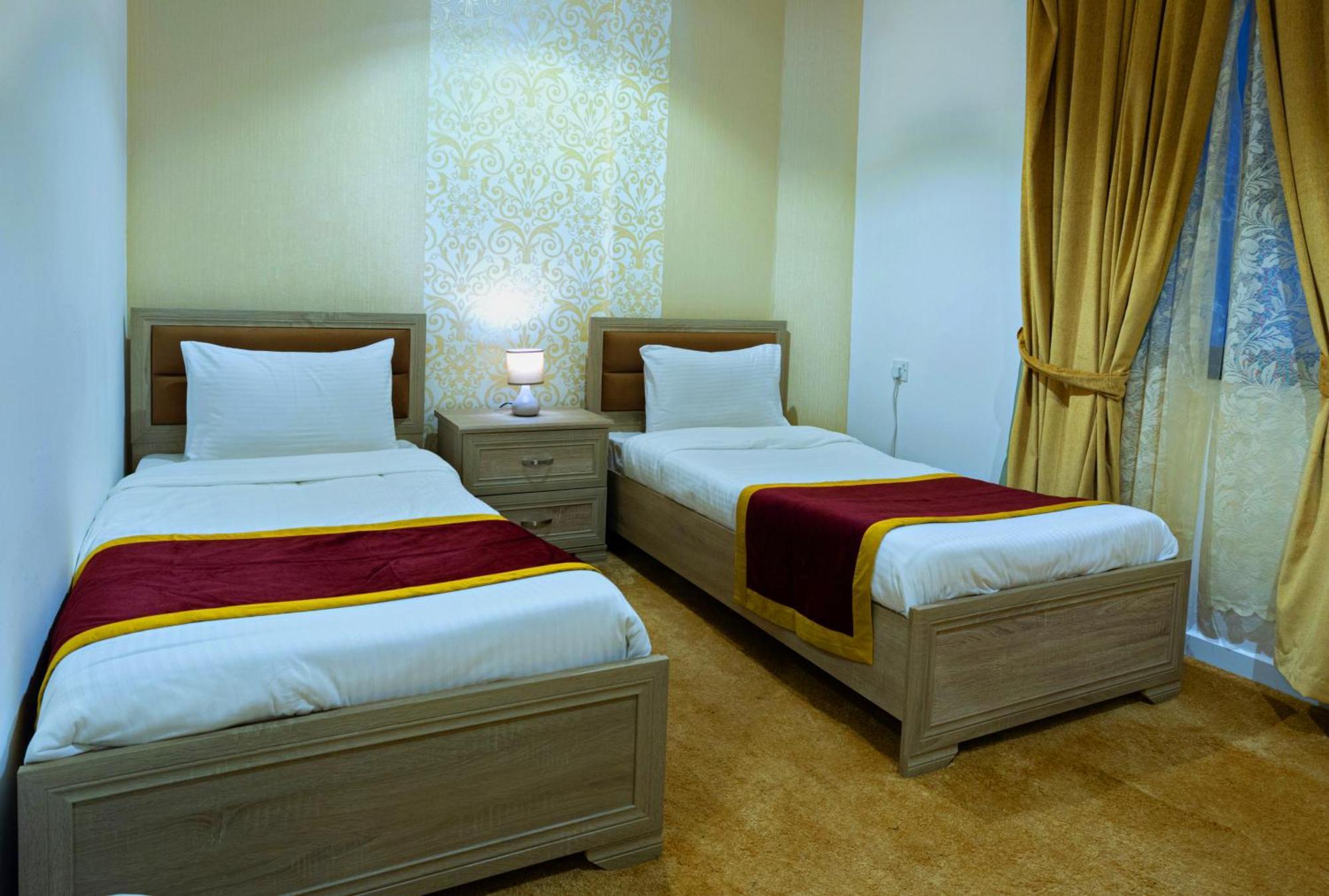 Golden Dahlia Fintas Aparthotel Kuwait City ภายนอก รูปภาพ